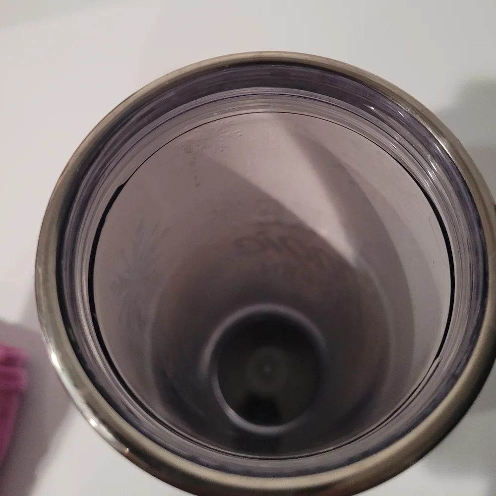 Frozen tumbler